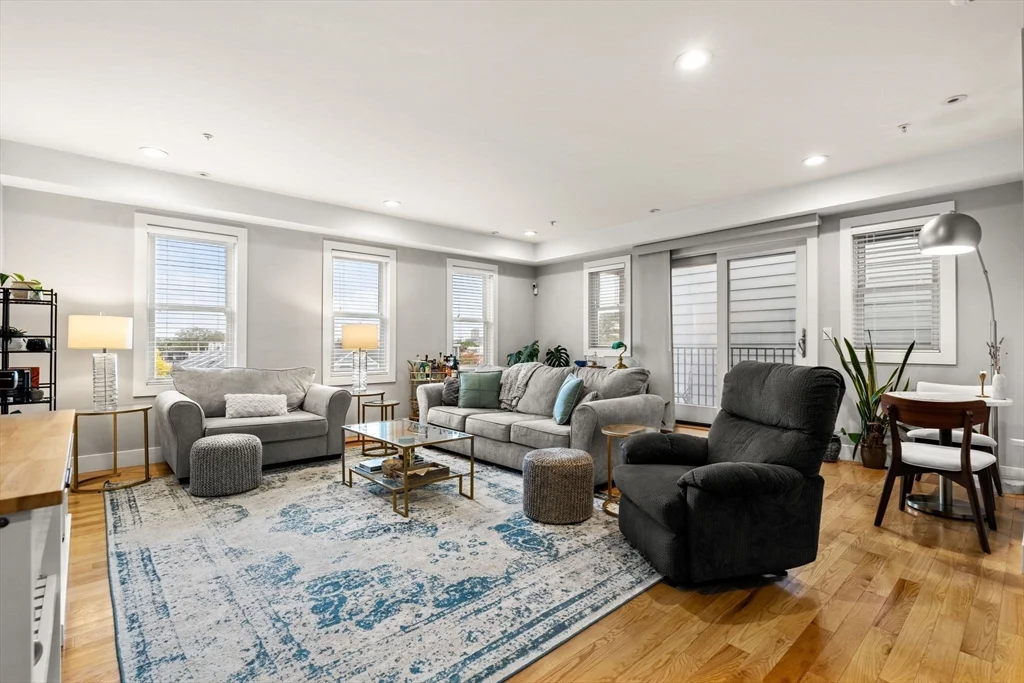 339 W Broadway, South Boston