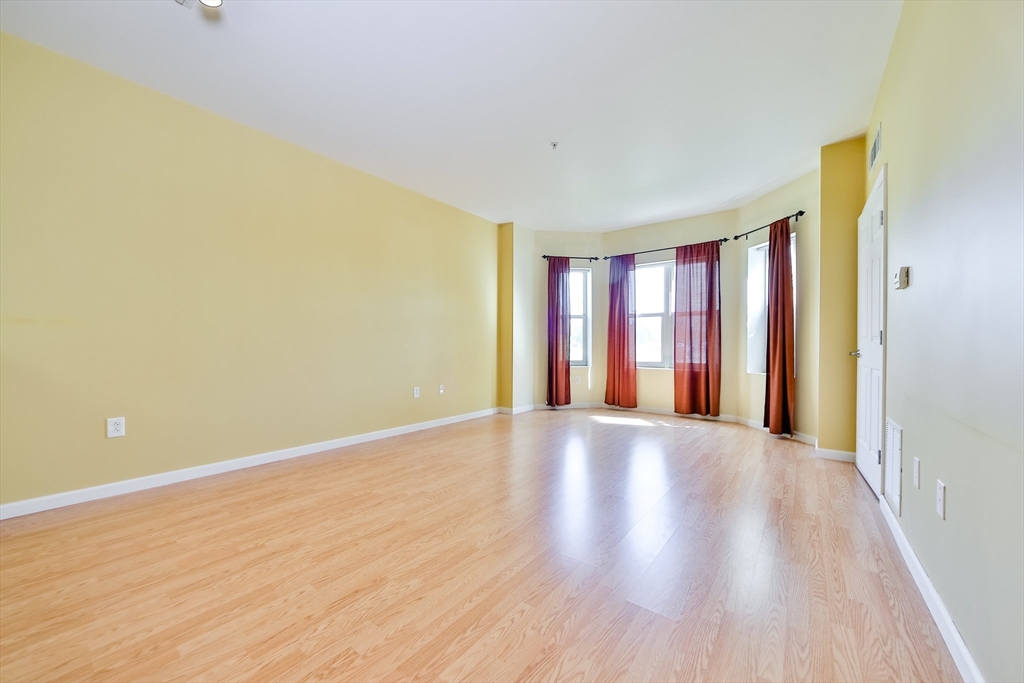 1 Cityview Ln, Quincy