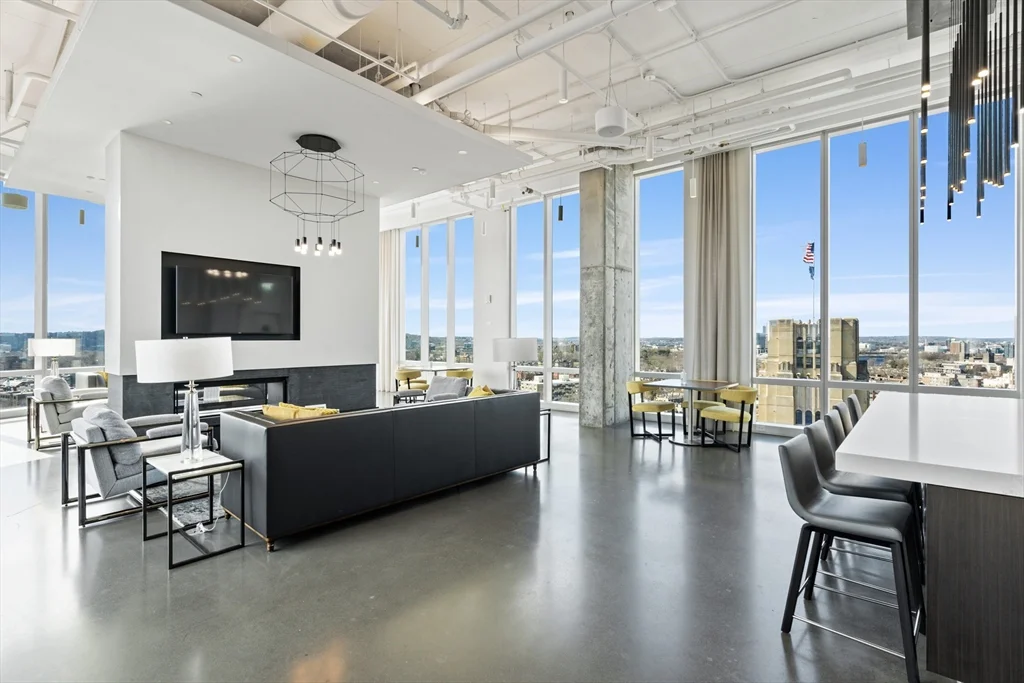 188 Brookline Ave, Fenway