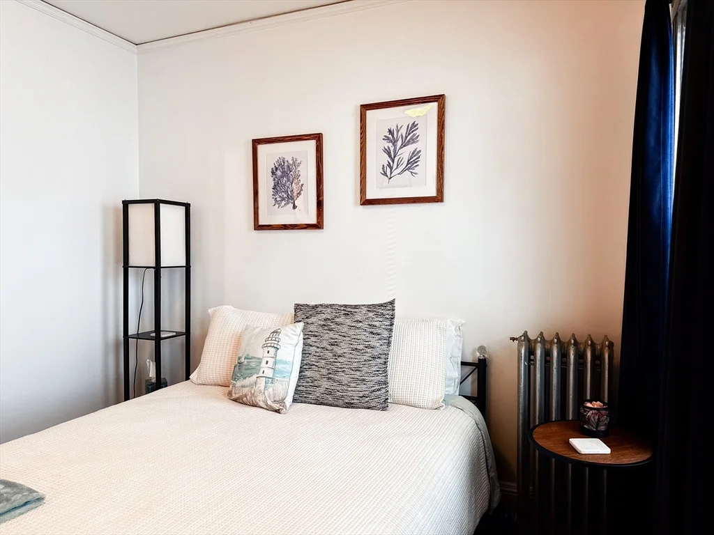 10 Hunnewell Ave, Brighton