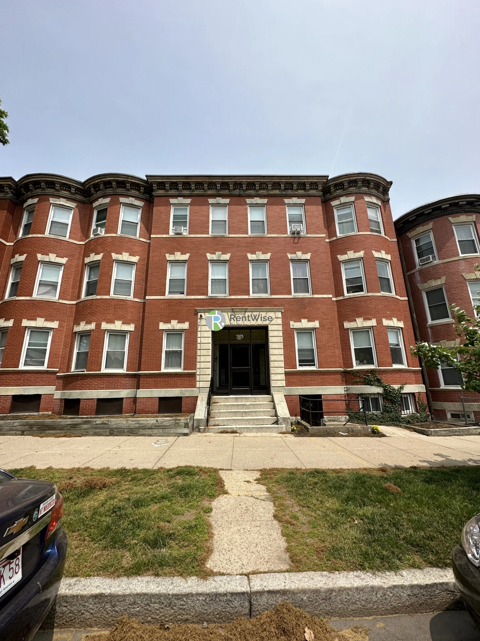 1375 Commonwealth Ave, Brighton