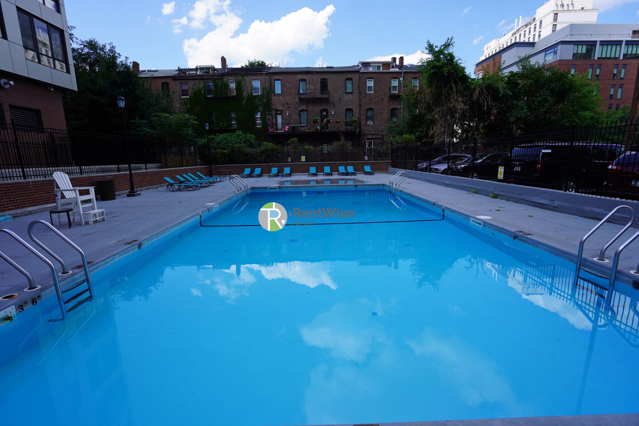 75 Saint Alphonsus St, Mission Hill