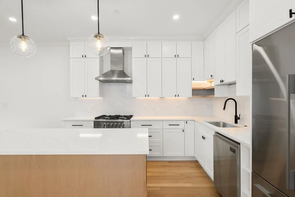 27 Shepard St, Brighton
