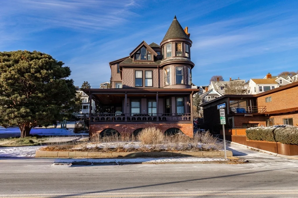 322 Humphrey St, Swampscott