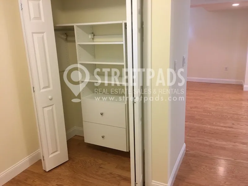 3 Langdon St, Neighborhood Nine