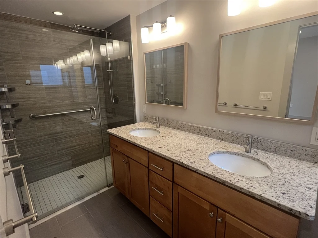 150 Adams St, Newton