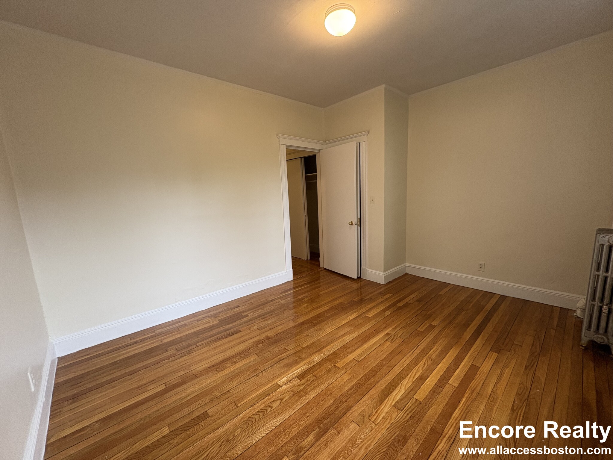 1820 Commonwealth Ave, Brighton