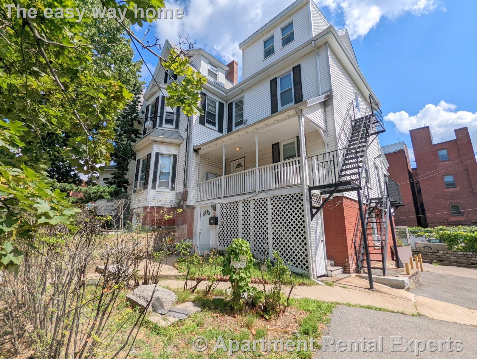 67 Putnam St, Spring Hill