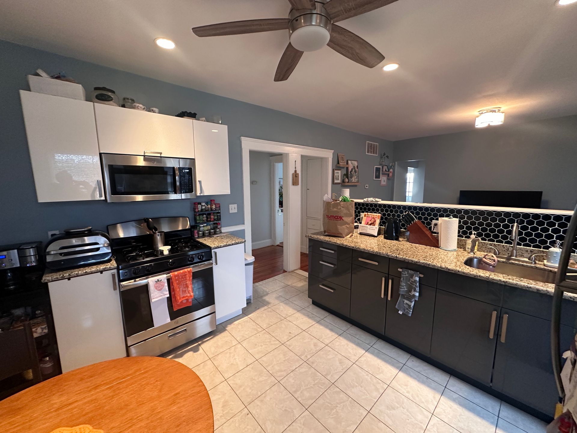 876 Adams St, Cedar Grove