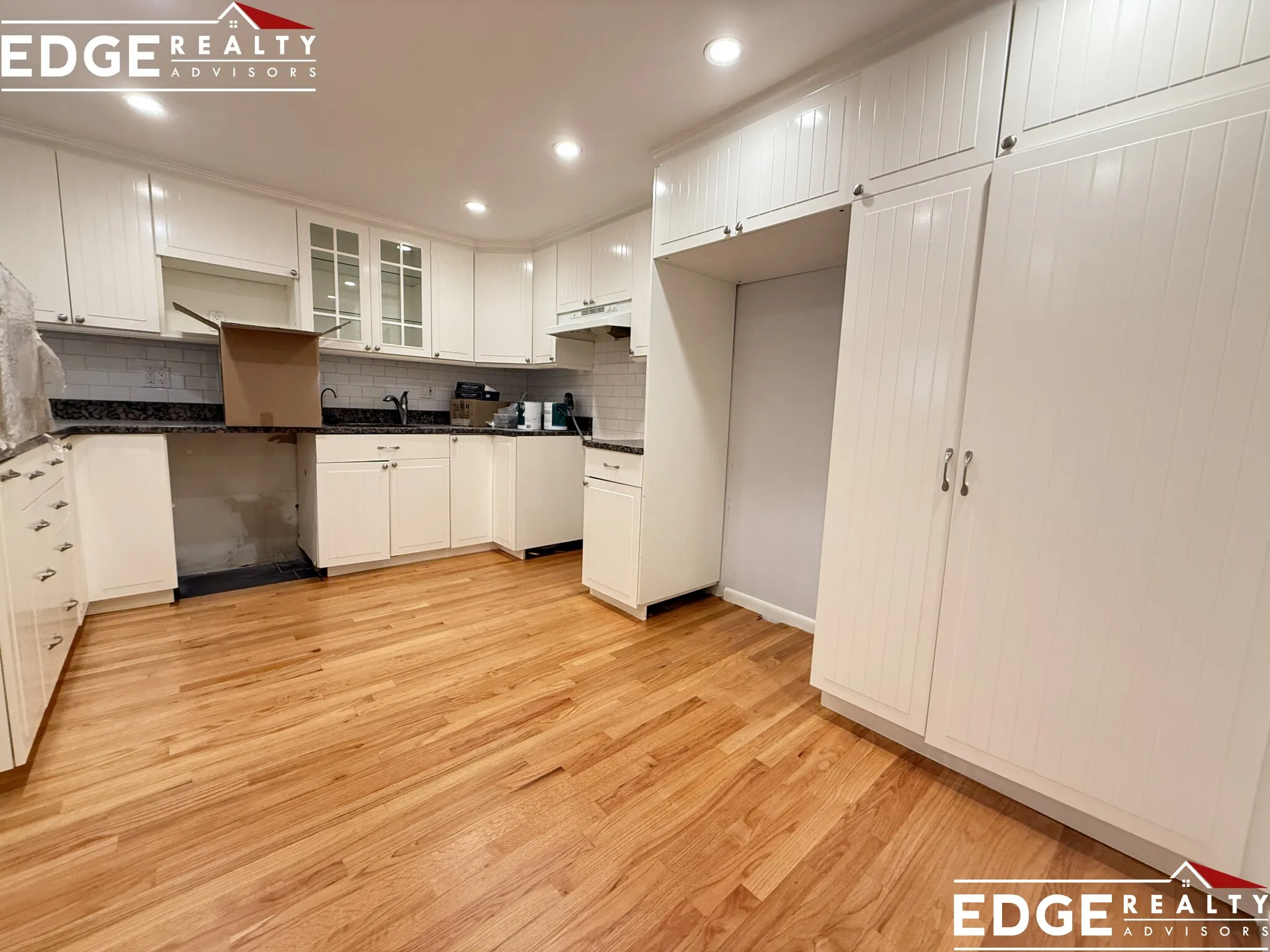 39 Englewood Ave, Brighton