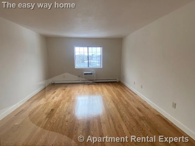 474 Broadway, Magoun Square