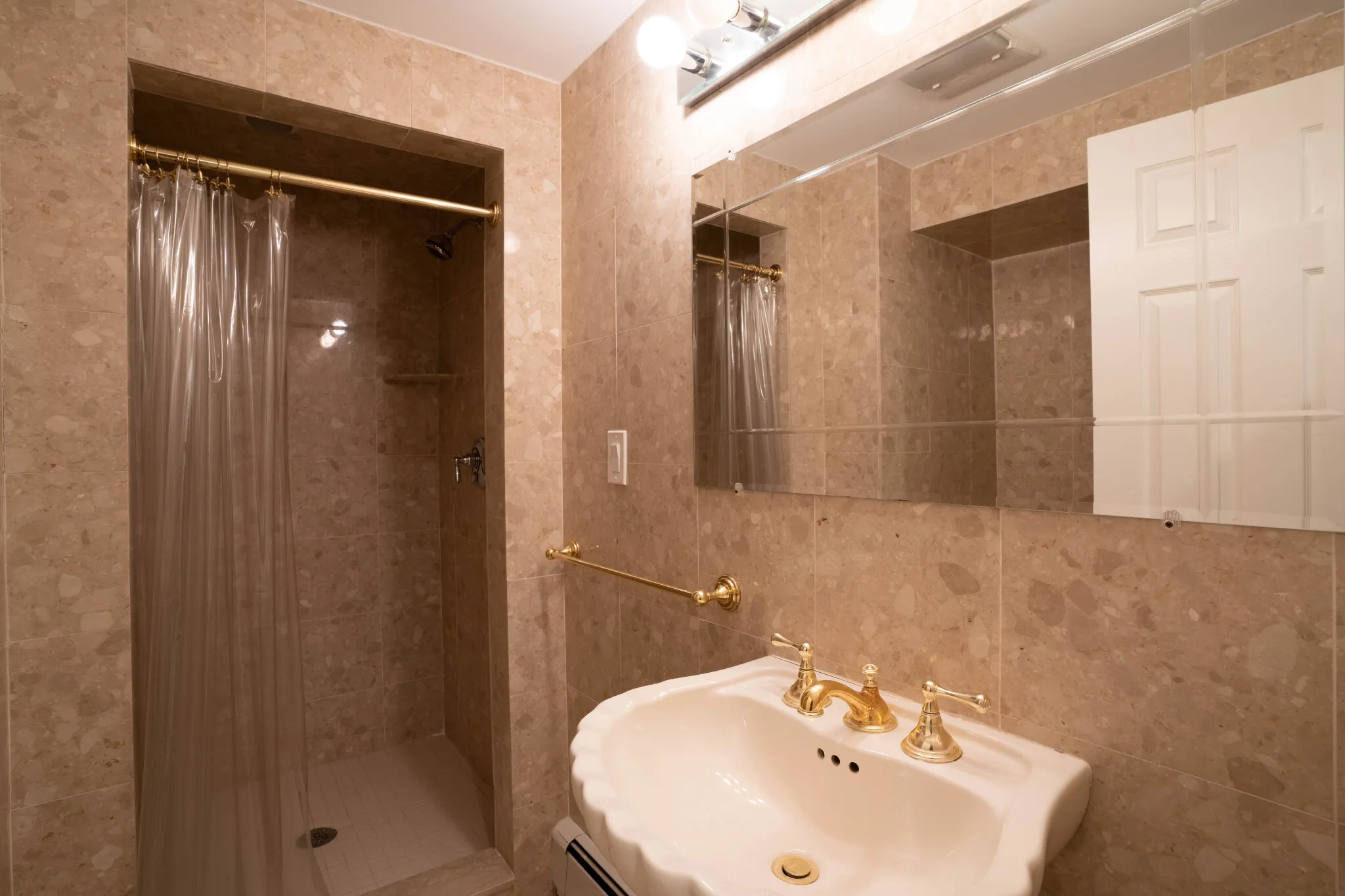 40 Puddingstone Ln, Oak Hill
