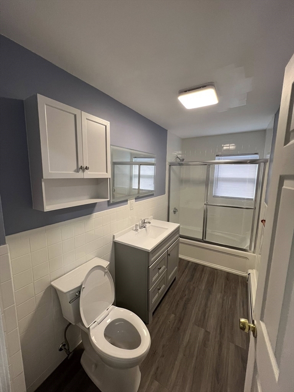 4-6 Greendale Rd, Boston