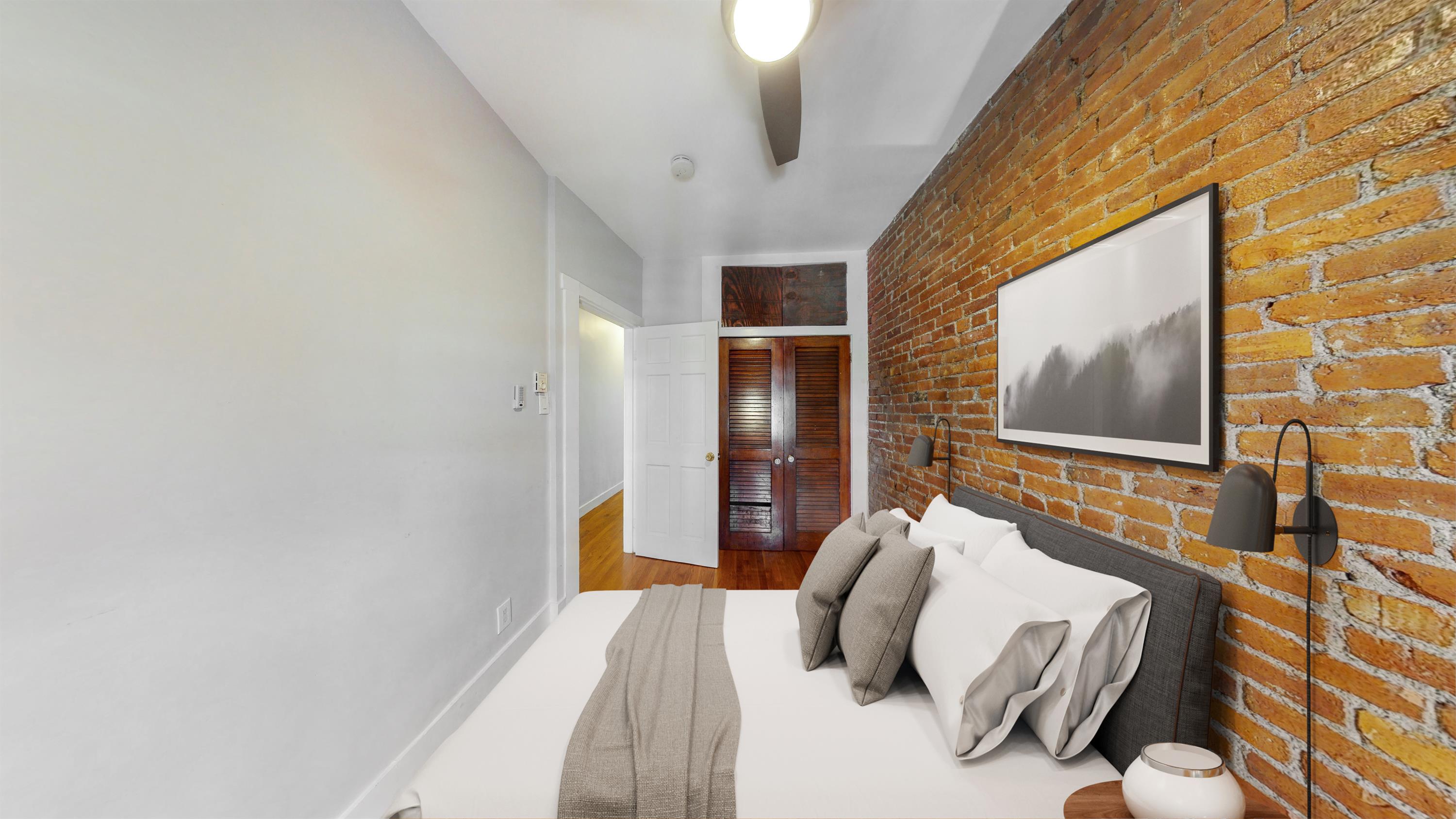 4 Mark St, Jamaica Plain