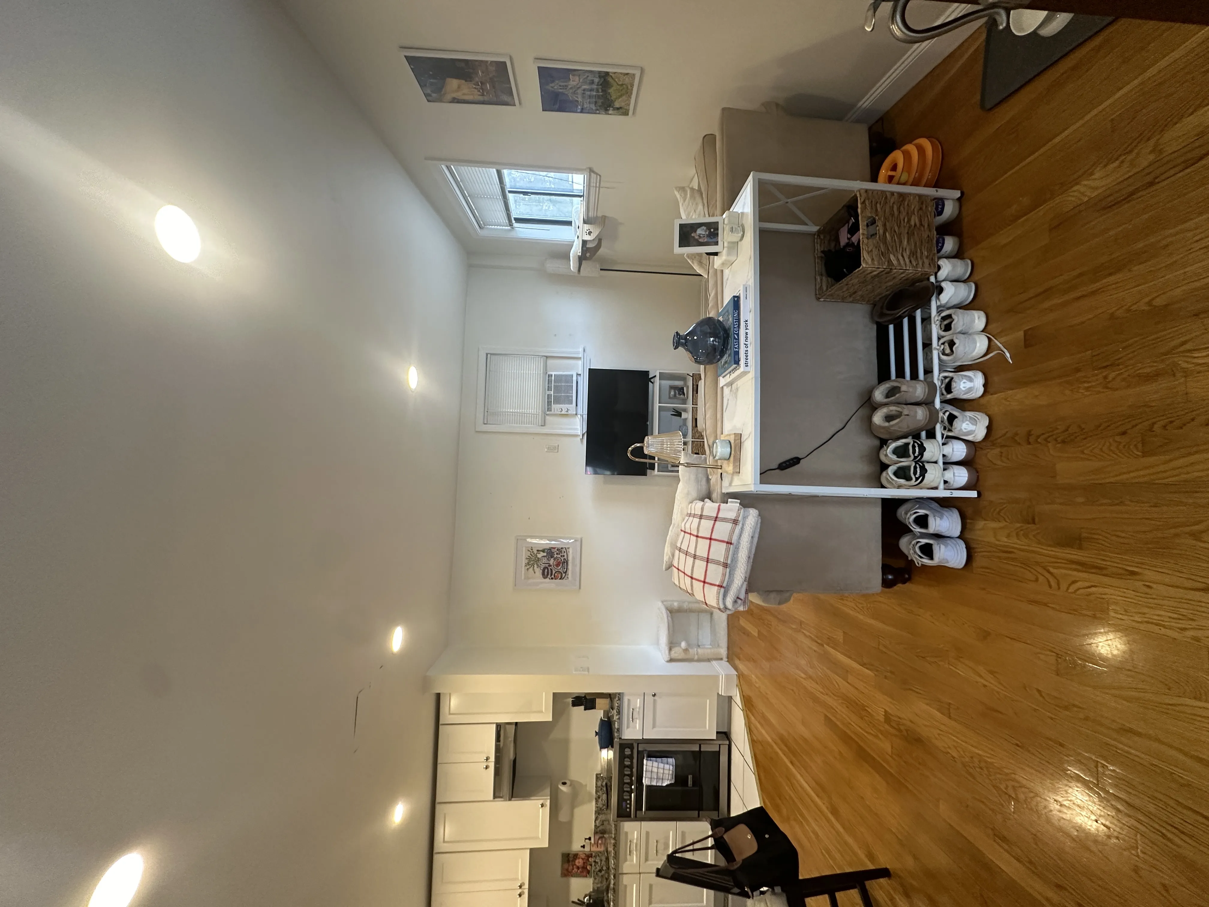 2574 Massachusetts Ave, North Cambridge