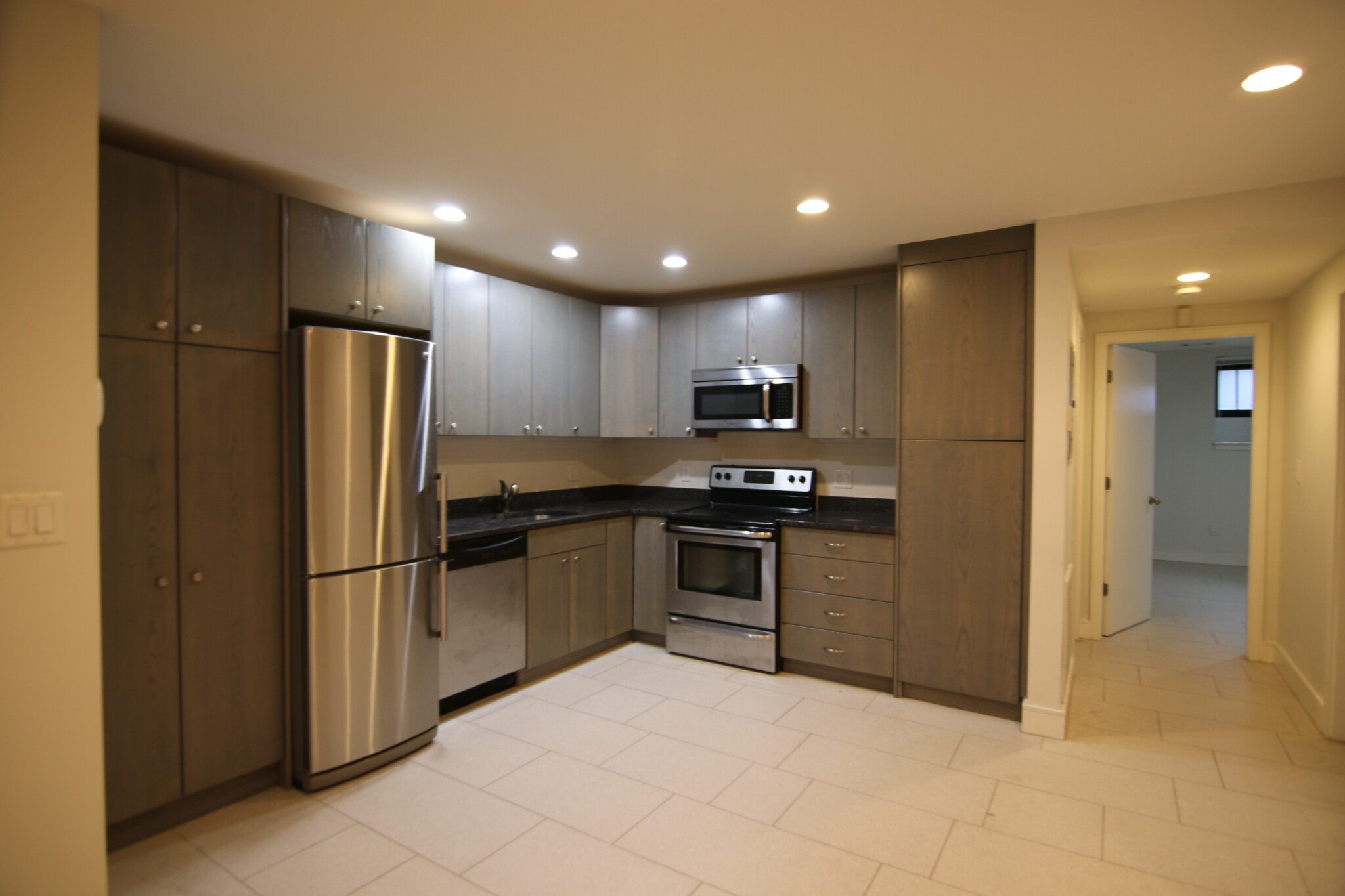 557 Columbus Ave, South End