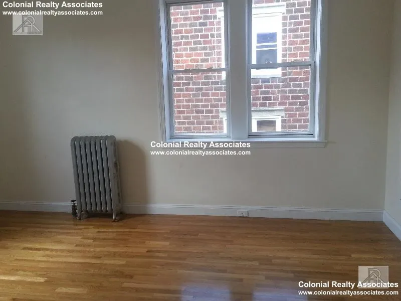 60 Egmont St, North Brookline