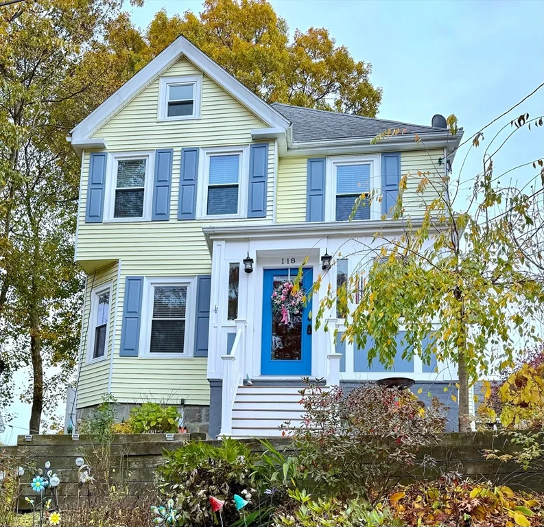 118 Newburg St, Roslindale