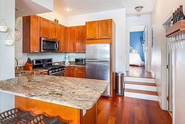 295 D St, South Boston