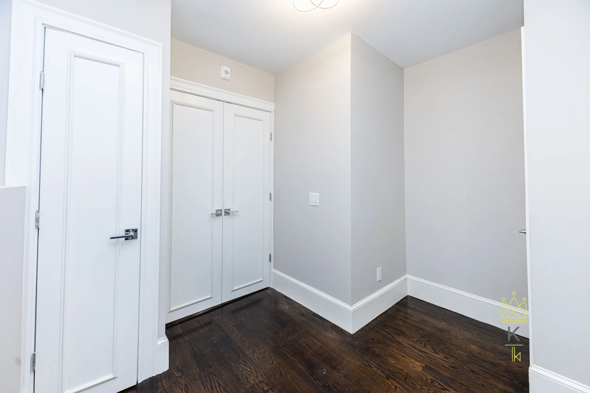 85 Regent St, Roxbury