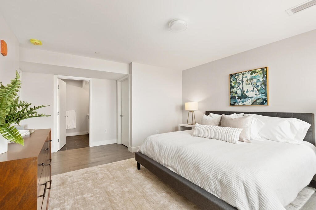 398 Cambridge St, Allston