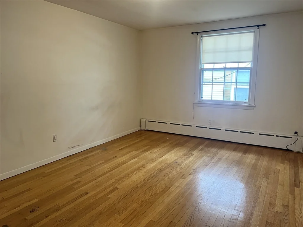 373 Winthrop St, Winthrop