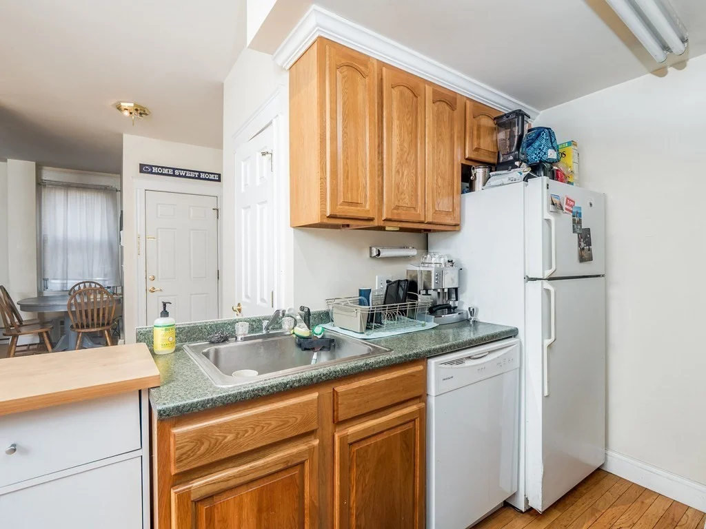 546 East 8th St, South Boston