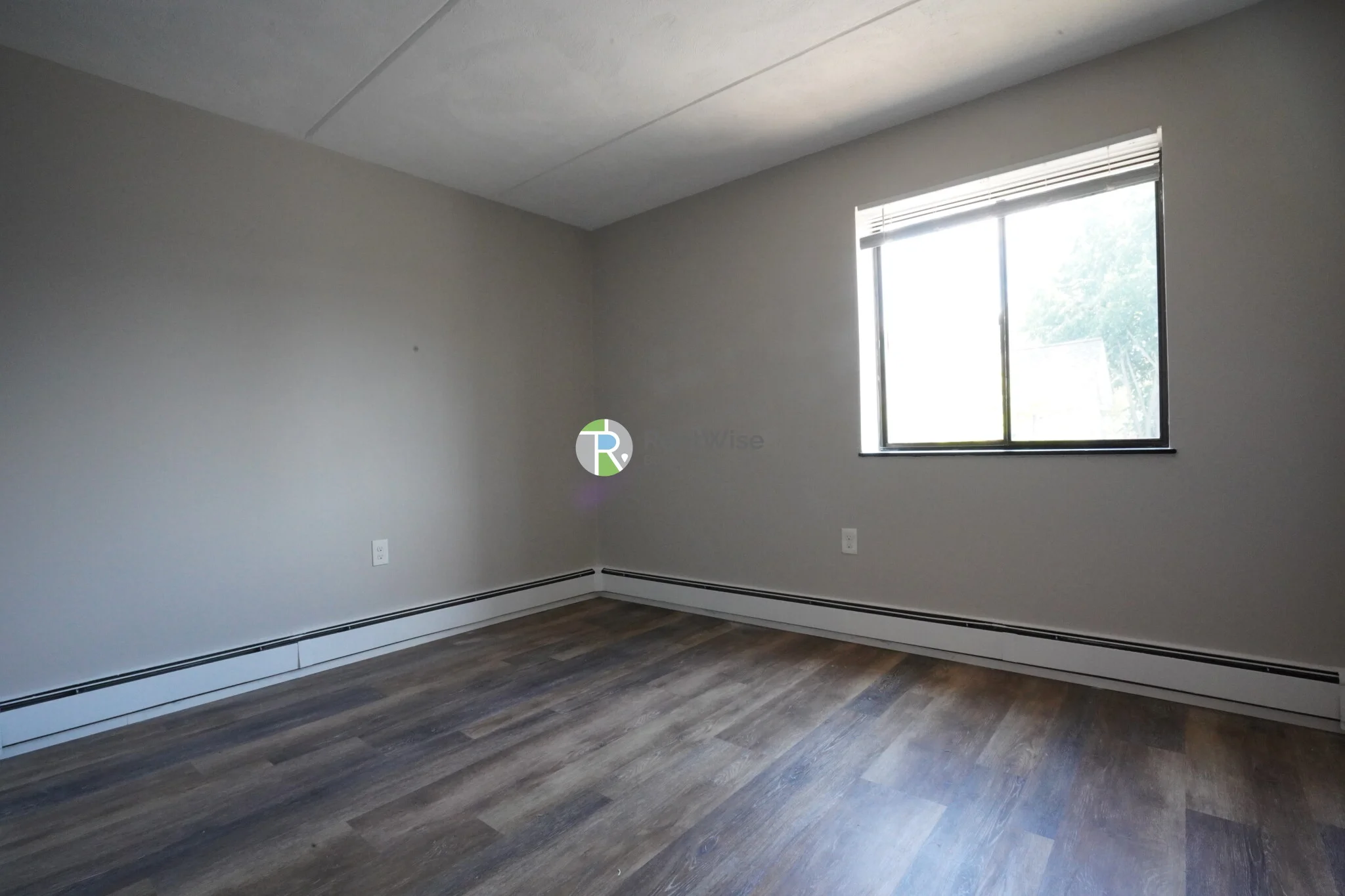 12 Cottage Ct, Nonantum