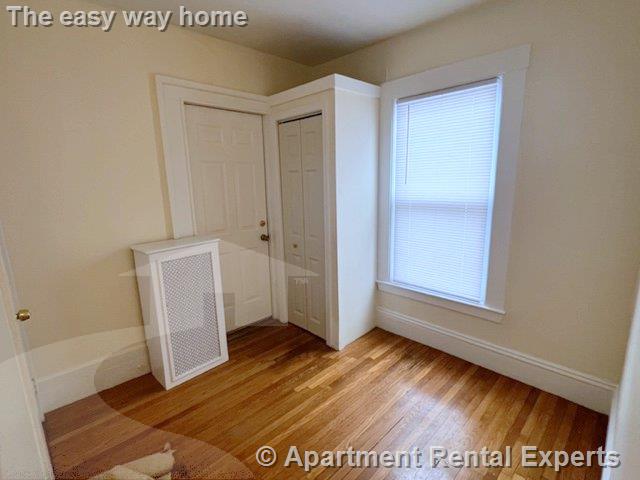 543 Broadway, Magoun Square