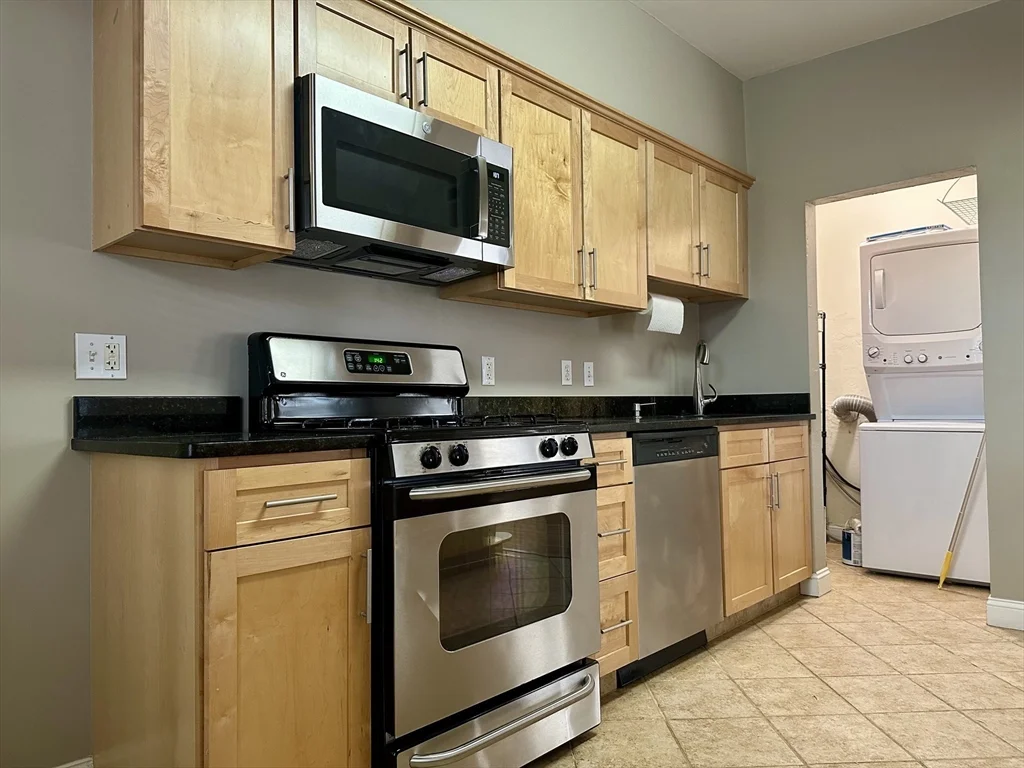 22 Sewall St, Winter Hill