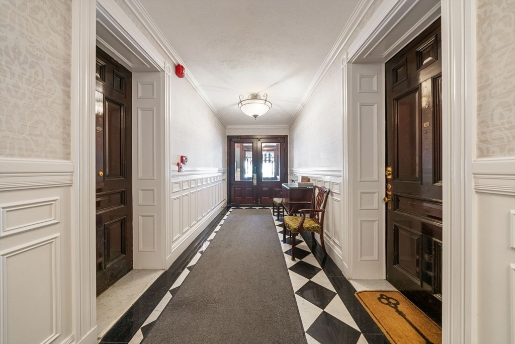 295 Beacon, Back Bay