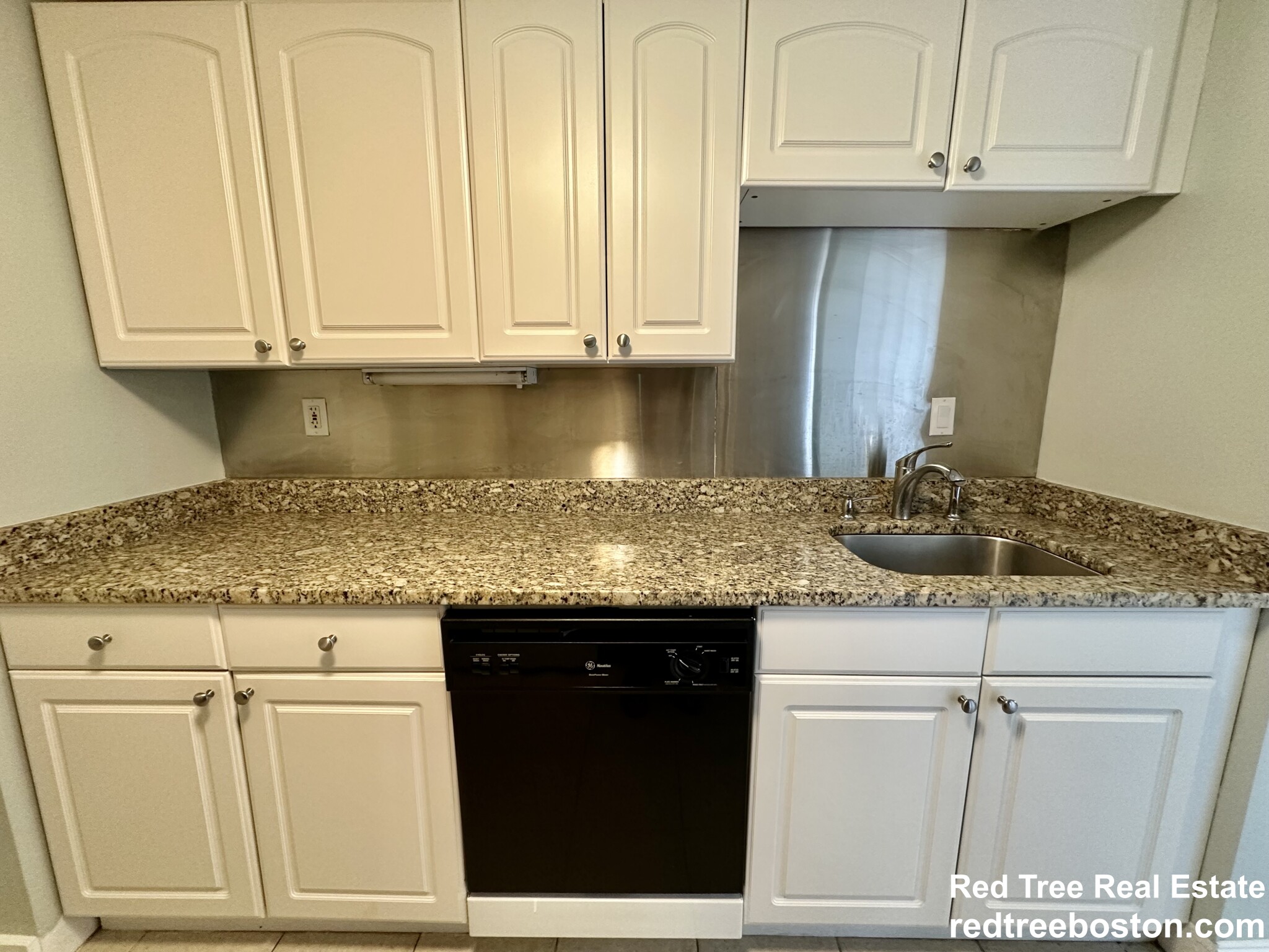 15 North Beacon St, Allston