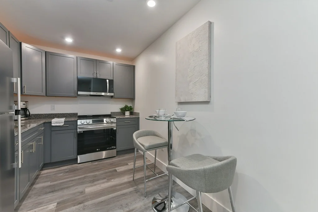 585 Essex St, Lynn