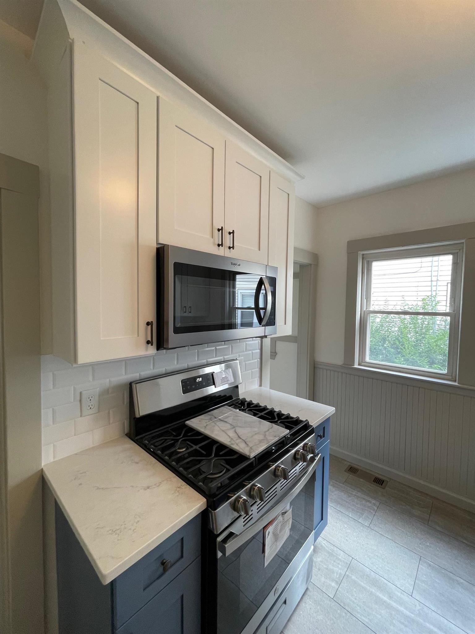 11 Benton Rd, South Medford