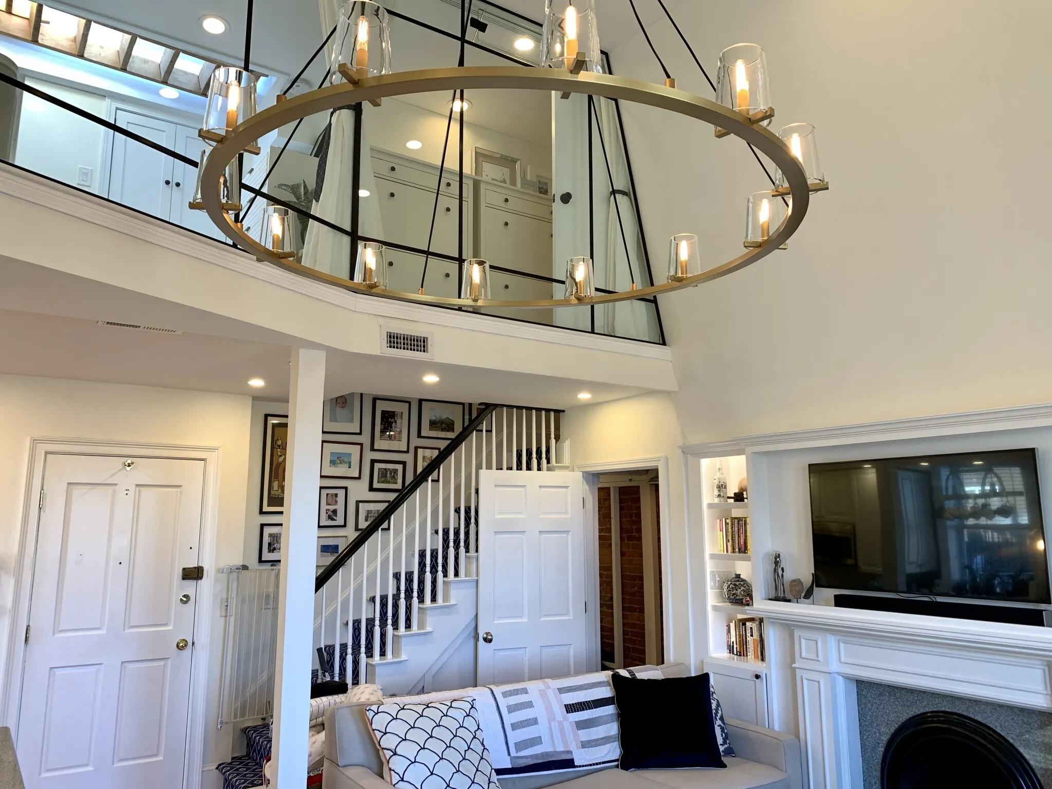 64 Commonwealth Ave, Back Bay