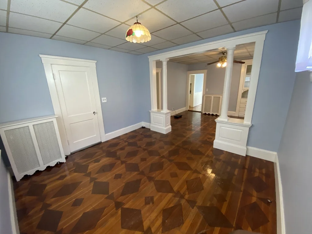 147 Oakland Ave, Methuen