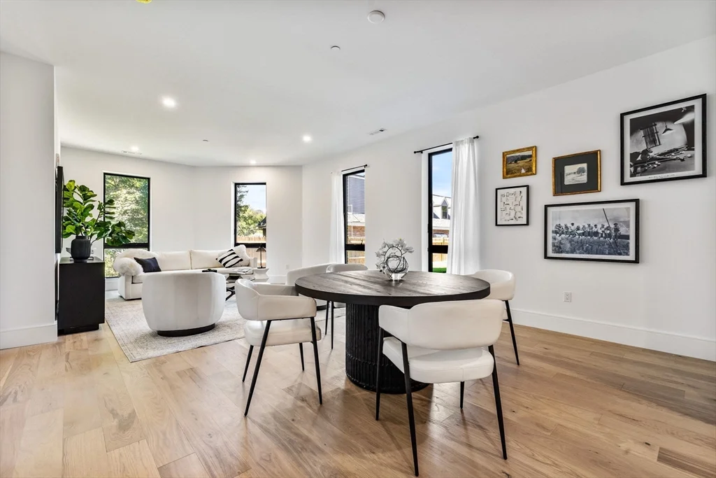 1114 Beacon St, Newton Center