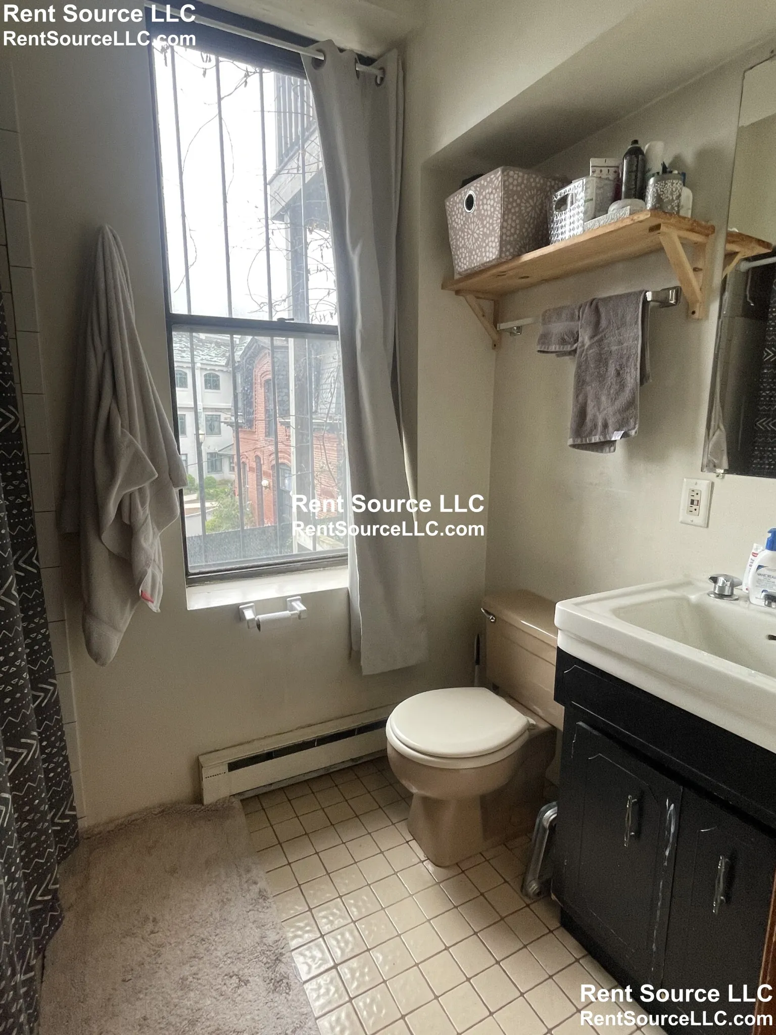 31 Fort Ave, Roxbury