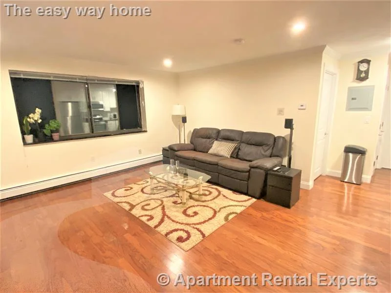 6 Blair Pl, North Cambridge