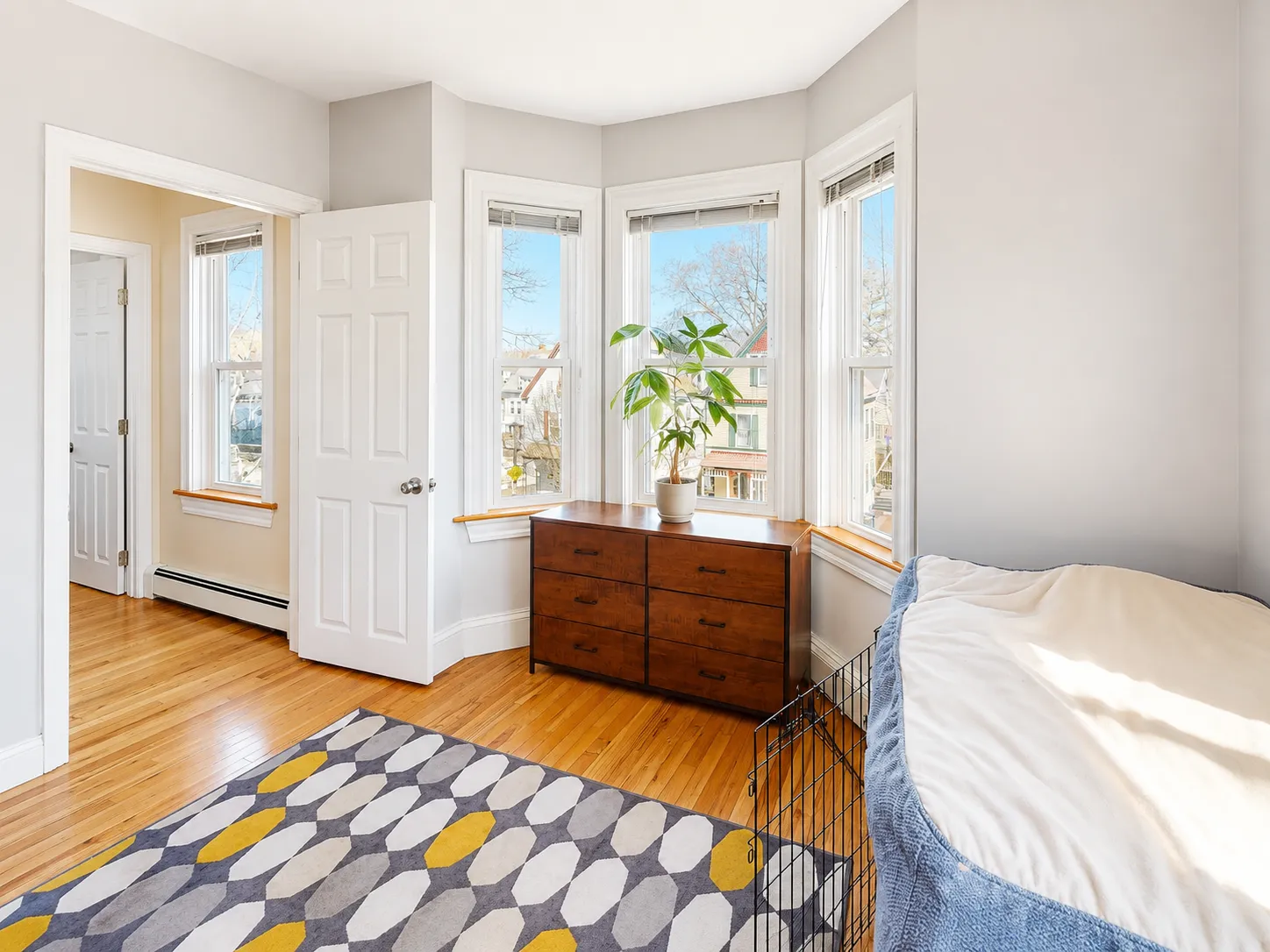28 Cornwall St, Jamaica Plain