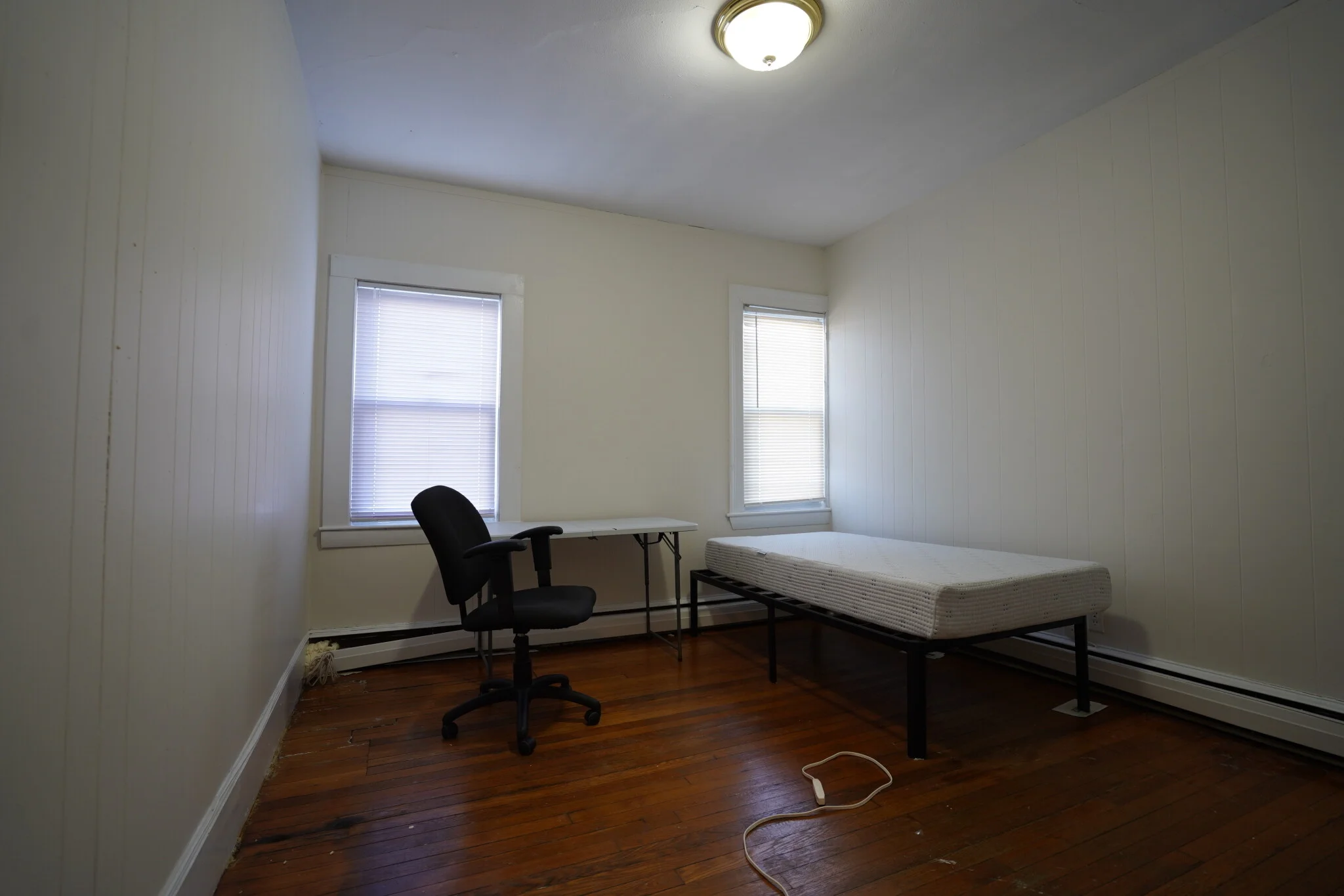 4 Ashford Ct, Allston