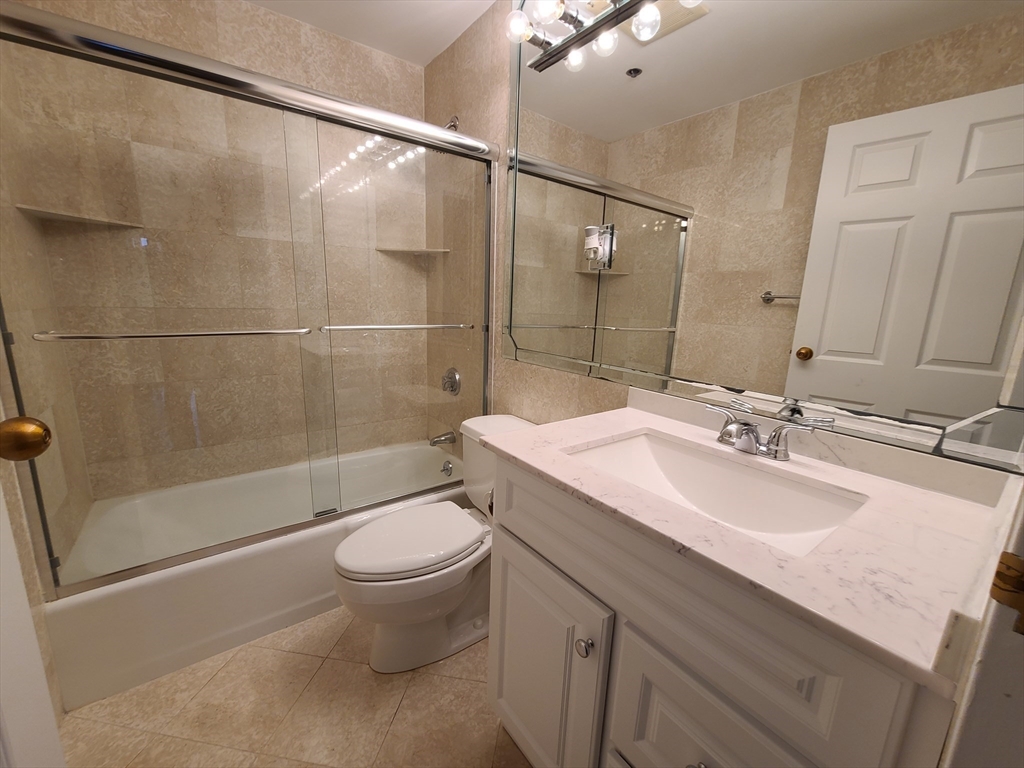 357 Commercial St, North End