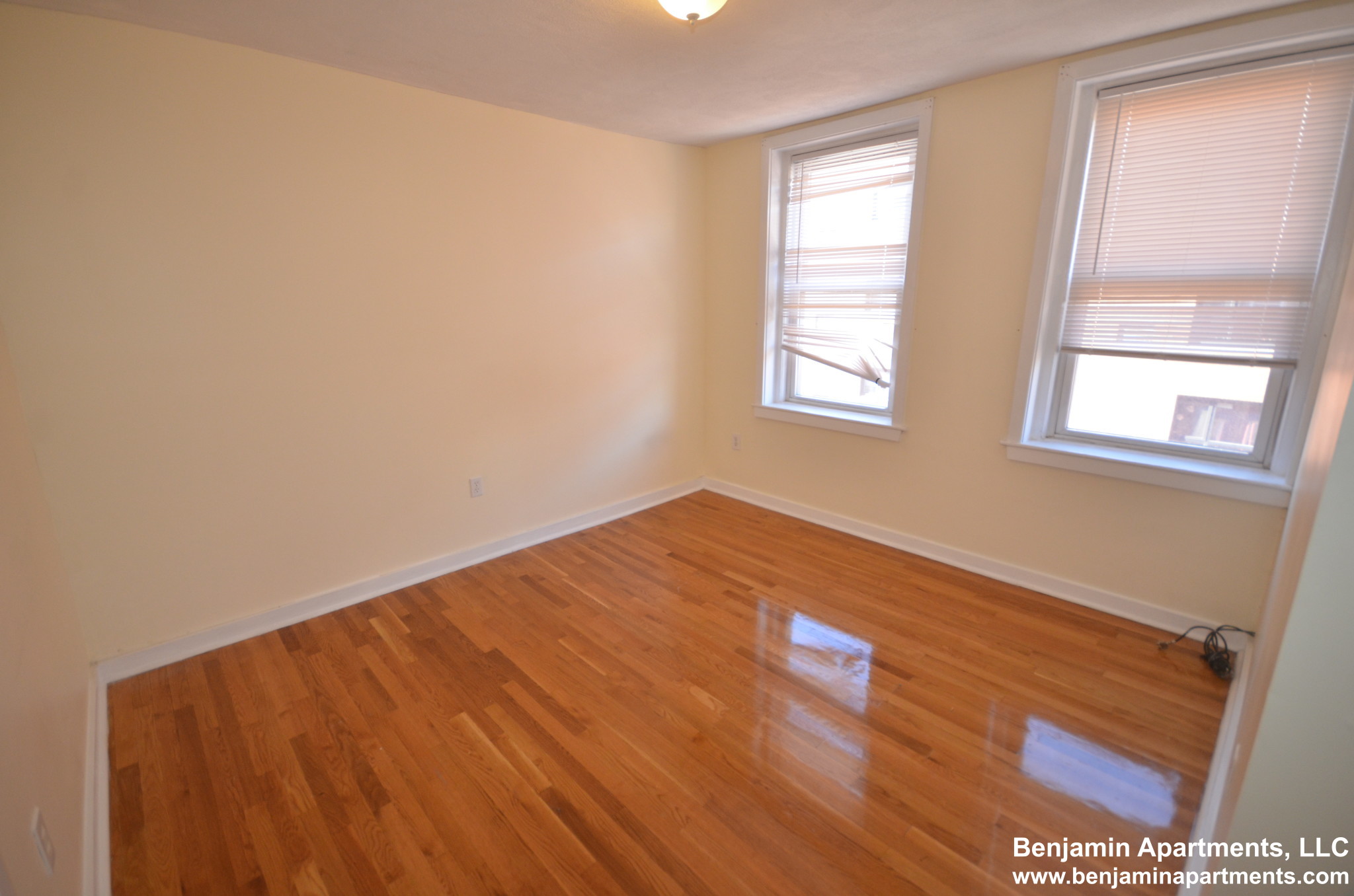 145 Endicott St, North End