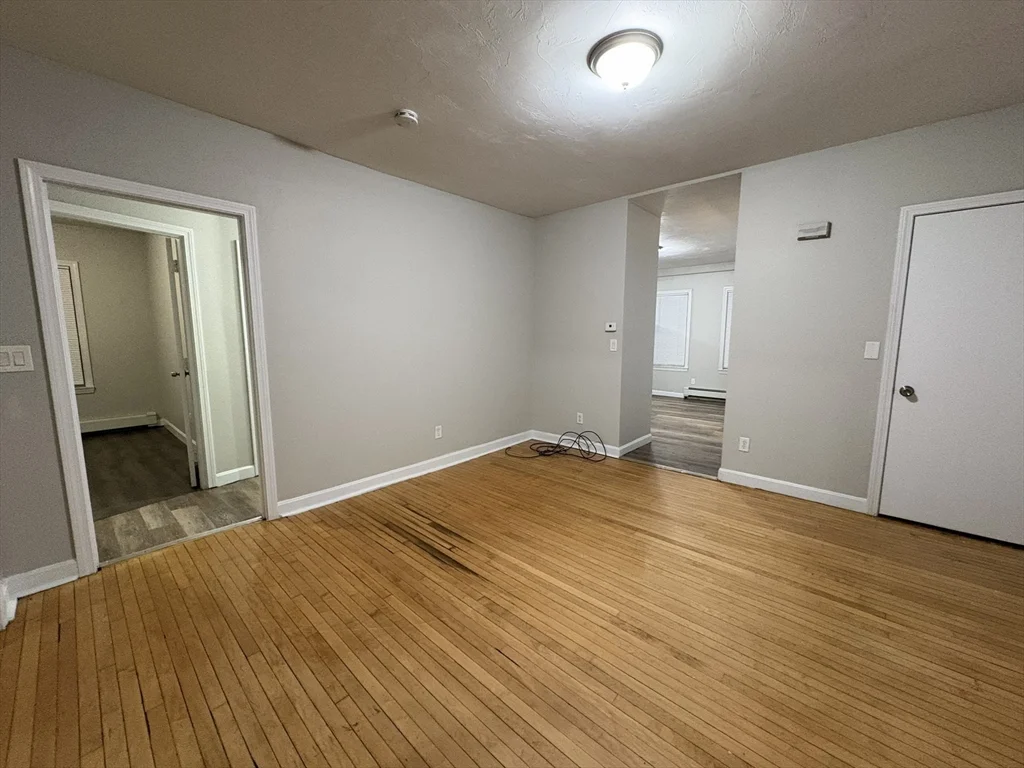 171 Pleasant St, Attleboro