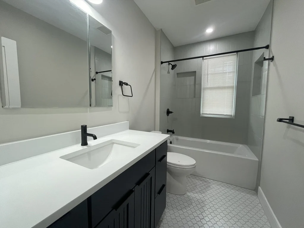 145 Sutherland Rd, Brighton