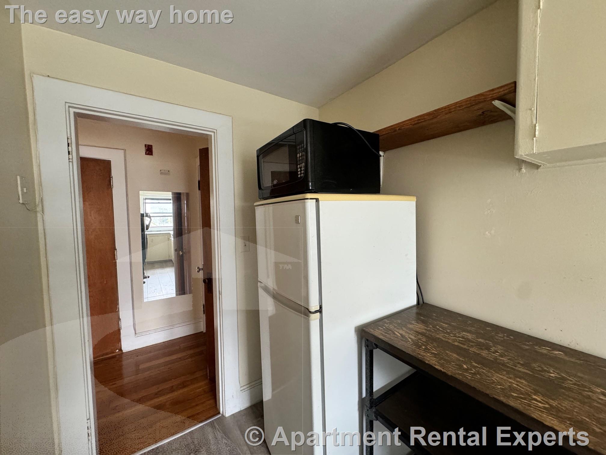 48 Bishop Allen Dr, Central Square