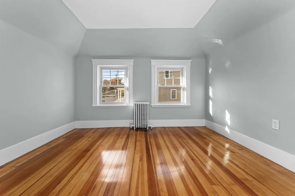 537 Park Ave, Revere