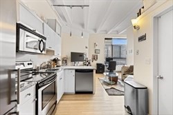 12 Stoneholm St, Back Bay