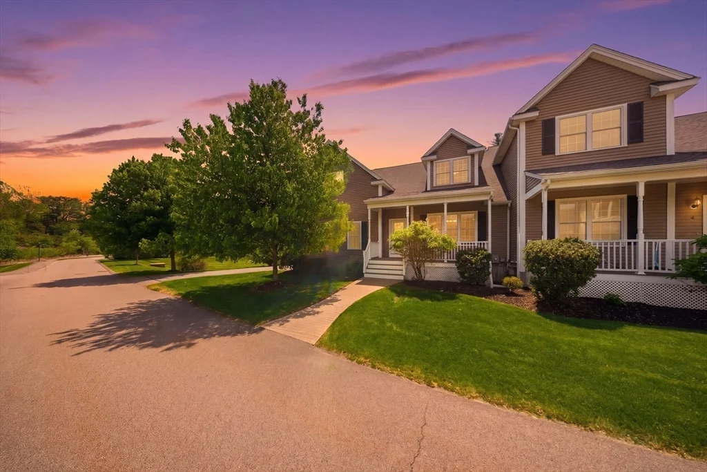 2 Williamsburg Way, Medway