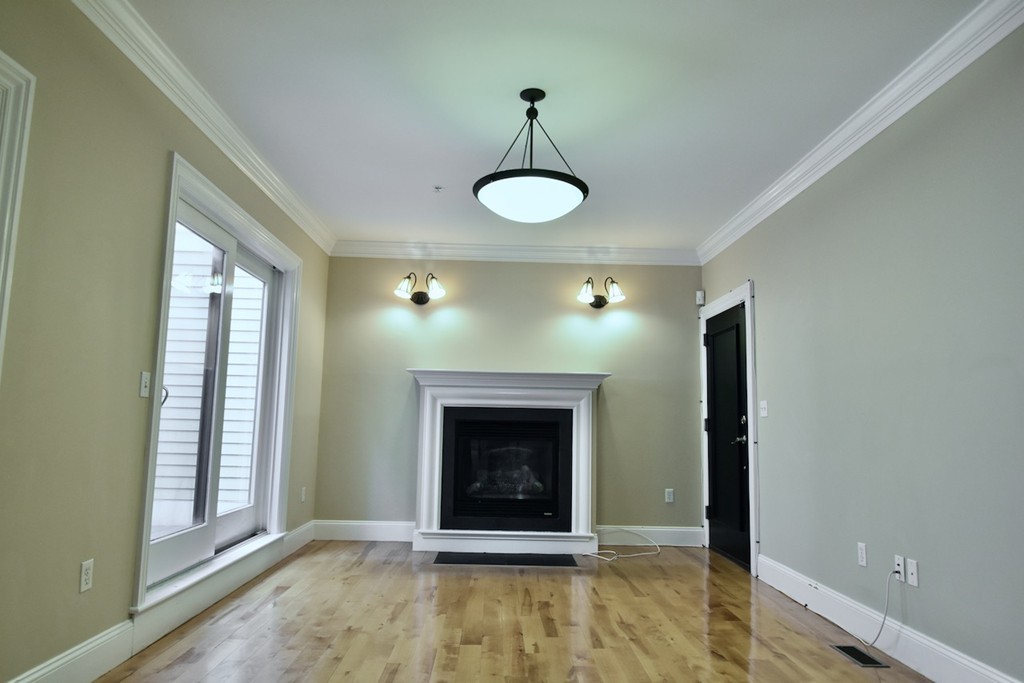 360 Dorchester St, South Boston